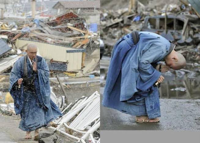 3月11日は東日本大震災から15年

日本人として忘れてはいけない日

3月11日14時46分から1分間の黙祷をしましょう