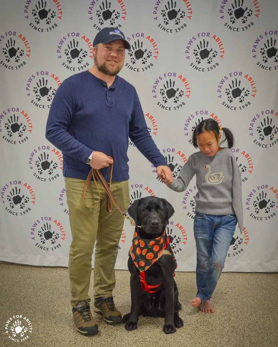 4 Paws For Ability tweet media