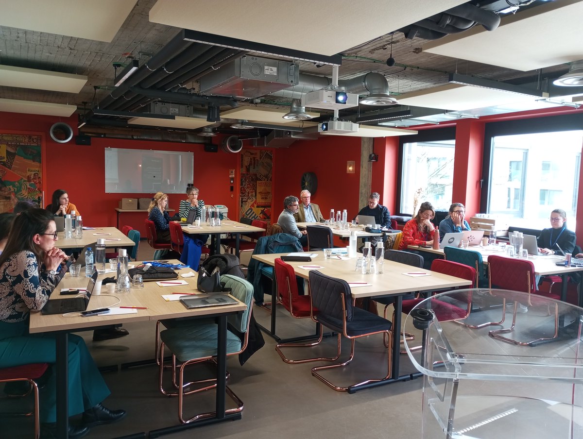 VrFsh_project tweet media