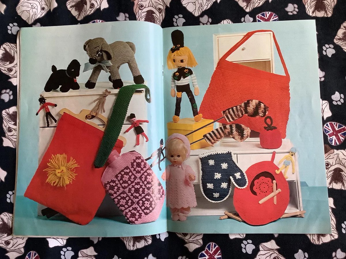 WatsonsVintage's tweet image. NEW LISTING - RARE Vintage 1970s Patons No 178 'Bazaar Book' Knitting Pattern Booklet - 50 Ideas for Gifts and Novelties - Handknit &amp;amp; Crochet etsy.me/47naQbQ via @Etsy #Vintage #KnittingPatterns #HandKnits #Crochet #70snostalgia #VintageKnits #RetroKnits #Bazaar