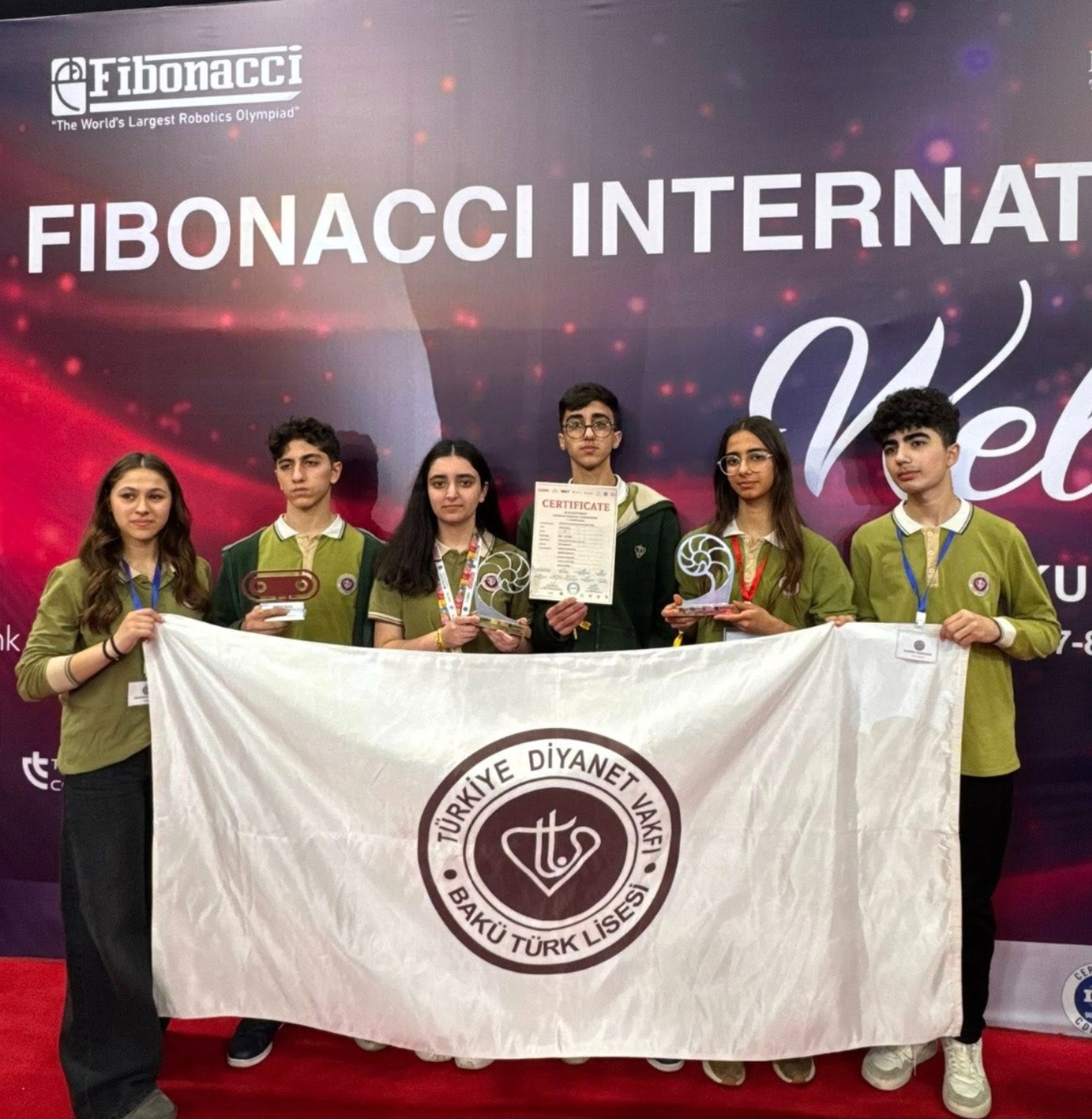 7–8 mart tarixlərində keçirilən Fibonacci International Innovation &amp; Entrepreneurship Challenge yarışının Azərbaycan üzrə regional mərhələsində TDV Bakı Türk Liseyinin “Statera” komandası II yer qazanıb.Komanda bu nəticə ilə Antalyada keçiriləcək Avrasiya turuna vəsiqə əldə edib.