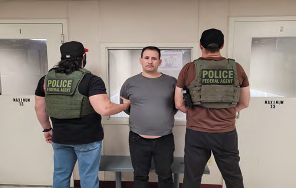 CBP's tweet photo. GOODBYE!

El Centro Sector Border Patrol agents took custody of a criminal illegal alien sex offender from Mexico.  

Convicted in 2022 for lewd and lascivious acts with a child 14-15 years old, this individual served his prison sentence and was transferred to CBP when his detainer was honored. 

He will now be deported.
