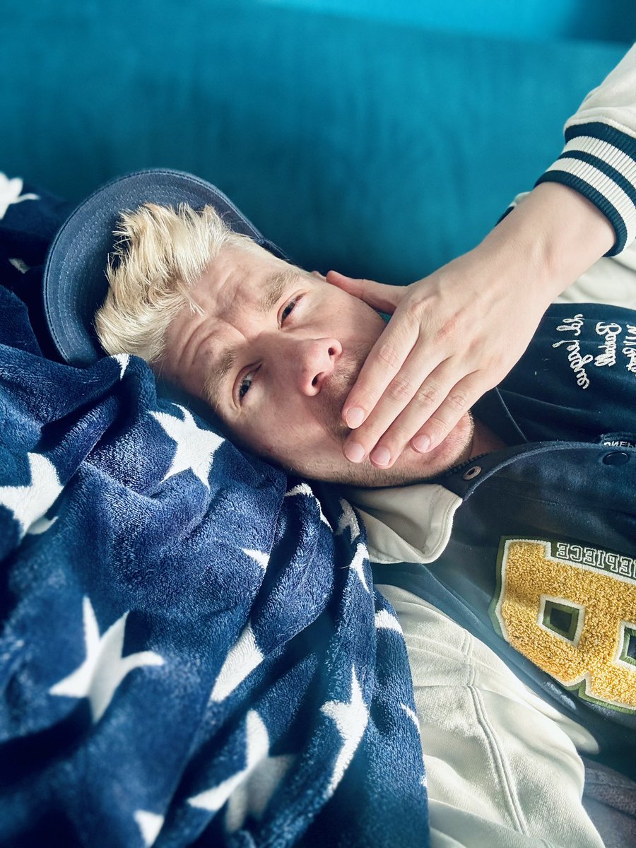 T.P.-von D. tweet media