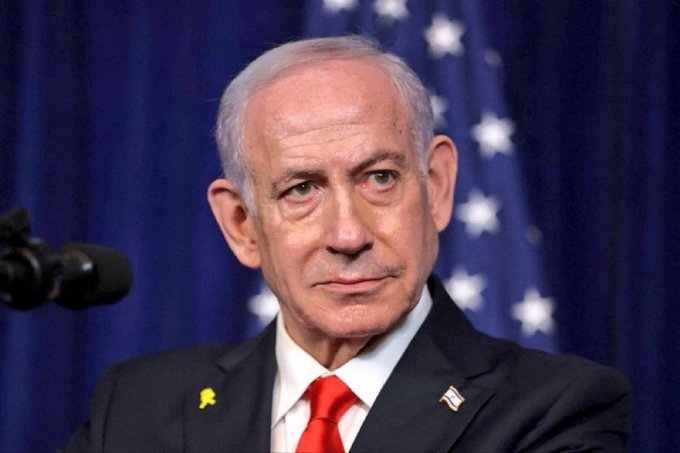Alcesarlosuyo's tweet photo. Todo el mundo habla de la vida de Netanyahu. Pero el verdadero problema es que, por primera vez en años, su ubicación fue bombardeada directamente. El jefe del Mossad fue bombardeado. Se identificaron las direcciones de altos funcionarios israelíes. Y estas direcciones fueron el objetivo de los ataques.