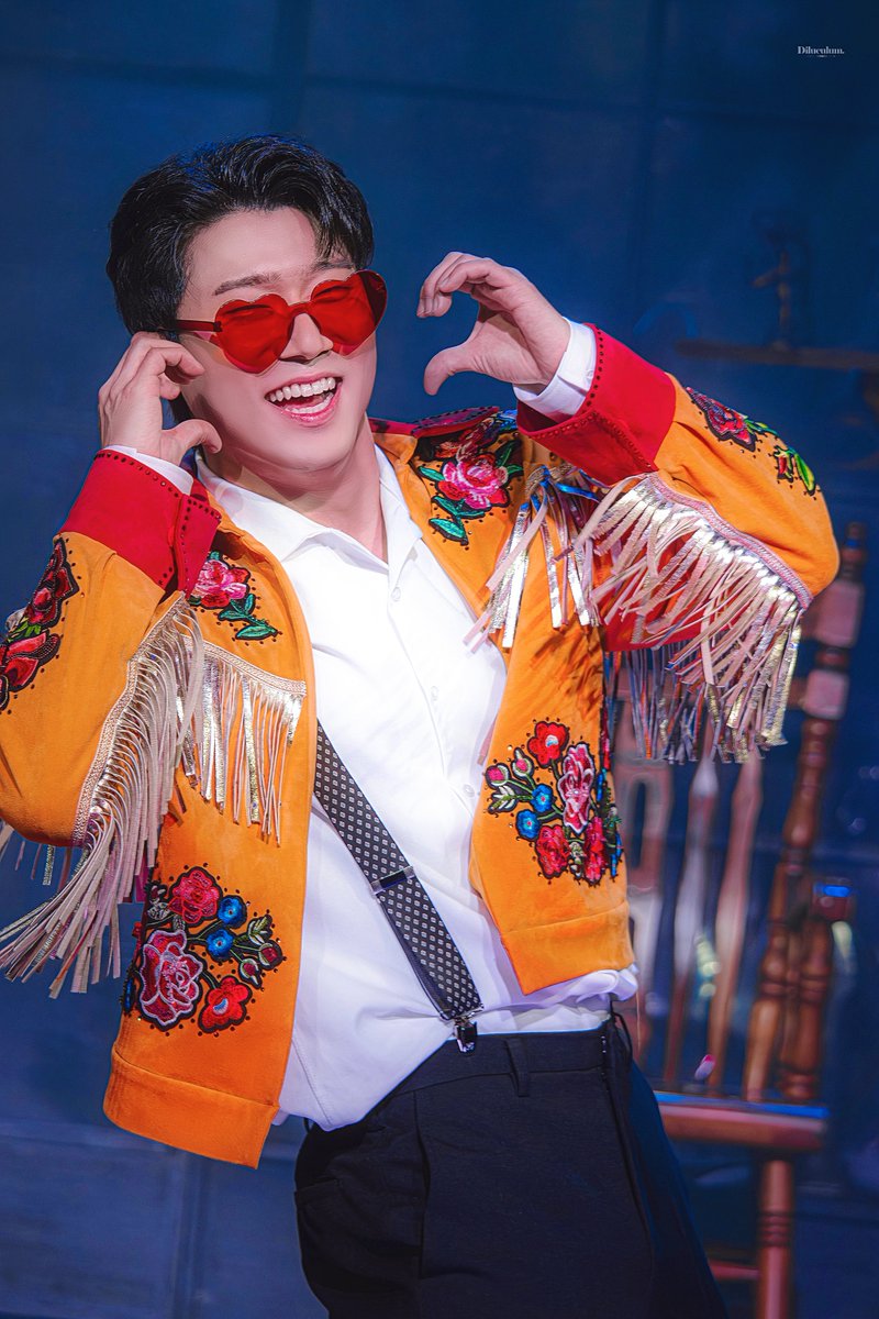 새벽 : 𝐃𝐢𝐥𝐮𝐜𝐮𝐥𝐮𝐦 tweet media