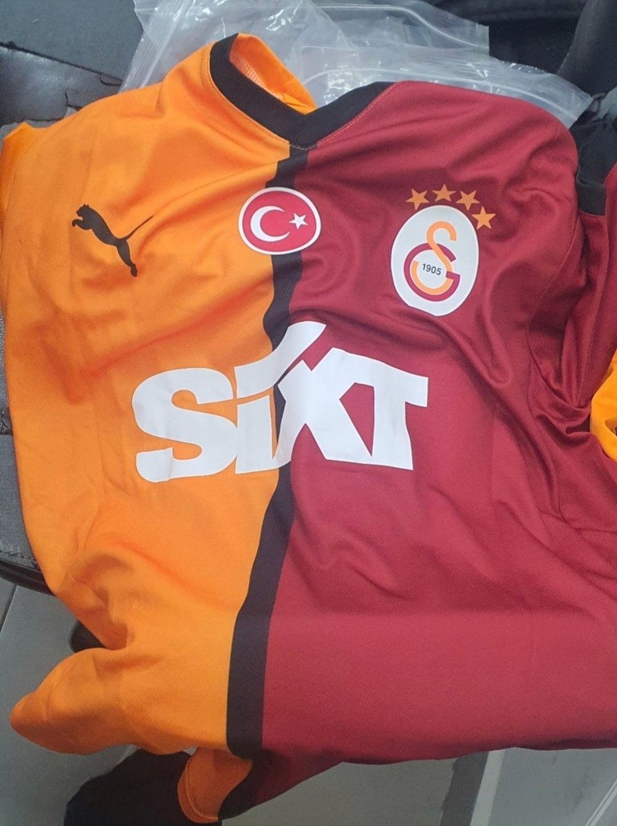 JEGM96's tweet photo. @newguayork Listo para apoyar al Galatas? 
Galatasaray ruhumuz tek burcumuz https://t.co/5lGL9XtX38