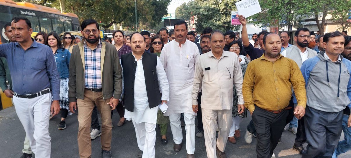 MukeshSing75292's tweet photo. #04_अप्रैल_दिल्ली_चलो
#NoTetBeforeRteAct
हम सभी 4 अप्रैल 2026 को रामलीला मैदान दिल्ली पहुँचकर RTE Act से पहले नियुक्त शिक्षकों पर TET की अनिवार्यता थोपने का विरोध करेंगे।
TFI ज़िंदाबाद https://t.co/AXUqQXYyWt