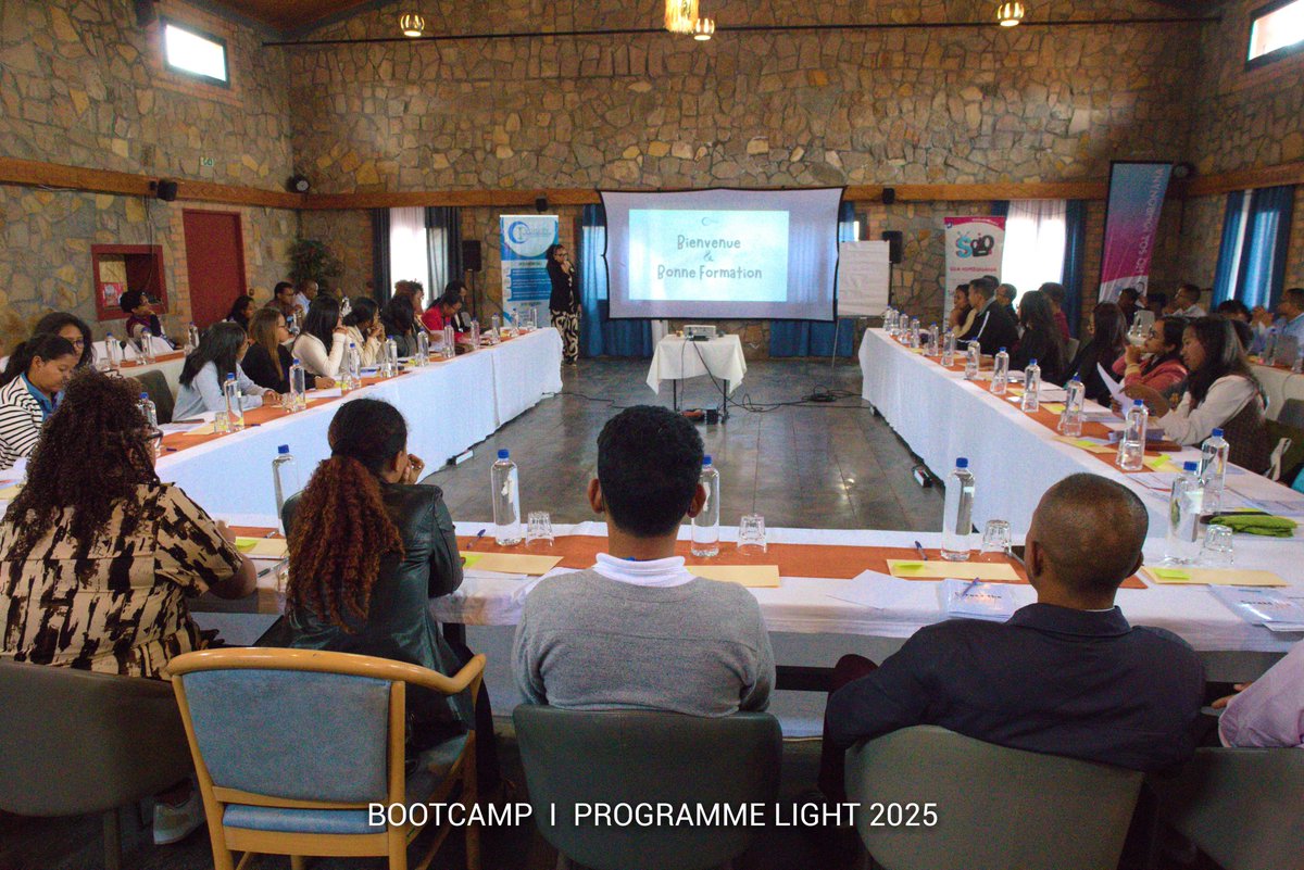 ONGIvorary's tweet photo. Ouverture de la formation en présentiel des participants sélectionnés pour bénéficier du 𝗣𝗿𝗼𝗴𝗿𝗮𝗺𝗺𝗲 𝗟𝗜𝗚𝗛𝗧 (𝗟𝗲𝗮𝗱𝗲𝗿𝘀𝗵𝗶𝗽 𝗜𝗻 𝗚𝗼𝘃𝗲𝗿𝗻𝗮𝗻𝗰𝗲 𝘄𝗶𝘁𝗵 𝗛𝗼𝗻𝗲𝘀𝘁𝘆 𝗮𝗻𝗱 𝗧𝗿𝗮𝗻𝘀𝗽𝗮𝗿𝗲𝗻𝗰𝘆), dans le cadre du projet Taninjanaka, ce 10 mars 2026 :) https://t.co/qWbjqJzHFc