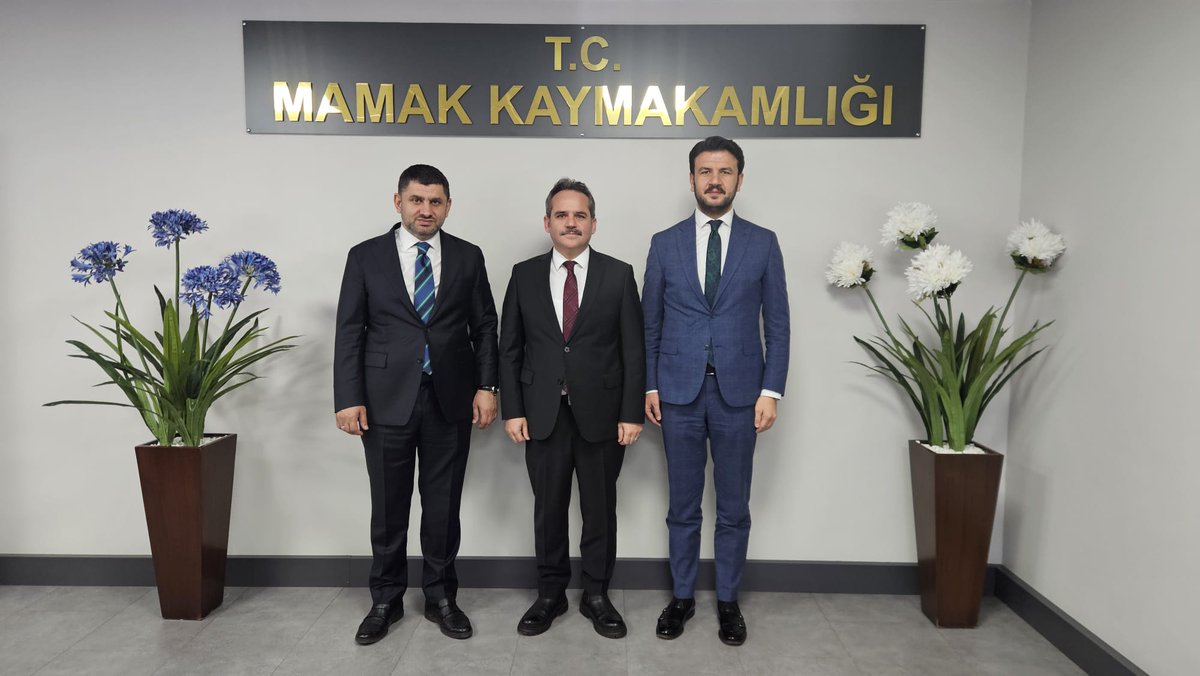 Ankara Milletvekili Kurtcan Çelebi ve İstanbul Milletvekili Yahya Çelik, Kaymakamımız Mehmet Nebi Kaya'ya ziyarette bulundular.

Nazik ziyaretleri dolayısıyla kendilerine teşekkür ederiz.