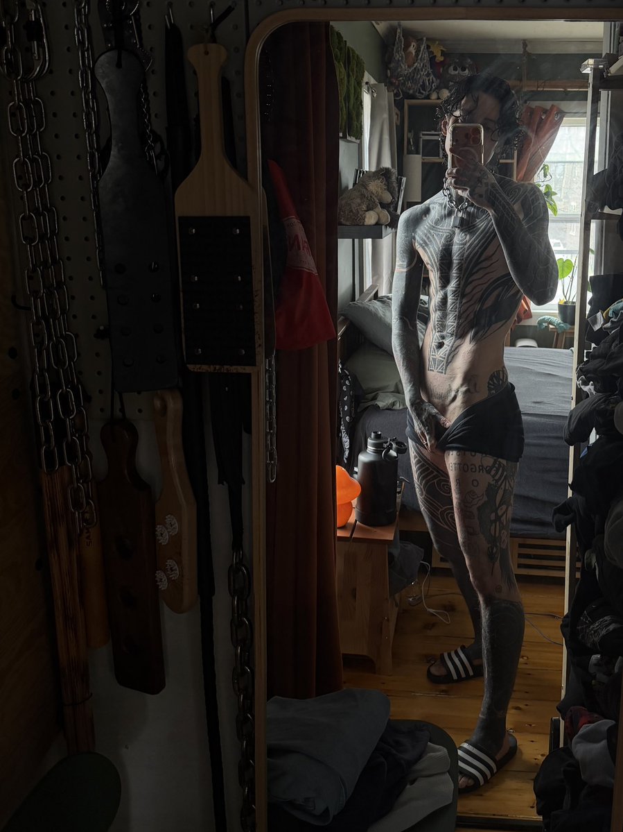 Cam Damage (Trans Reznor) tweet media