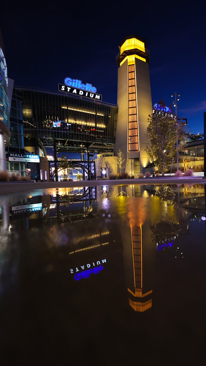 FoxboroughLighthouse tweet media