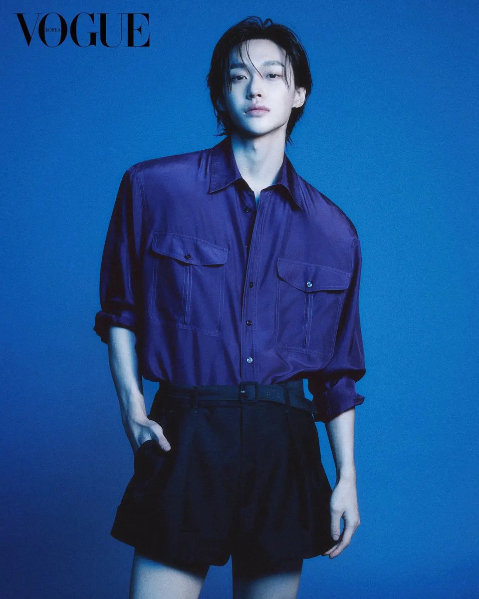 적 tweet media