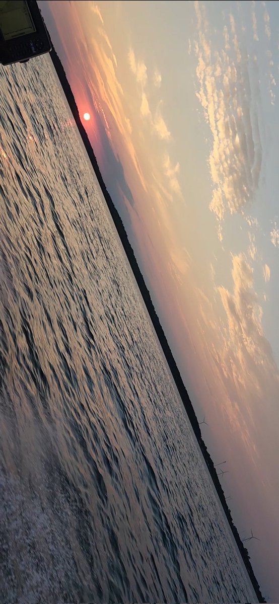 tweetcasting19's tweet photo. Lake days are the best days cant wait.
#Laketime #bestdaysever https://t.co/oovUG2cxcu