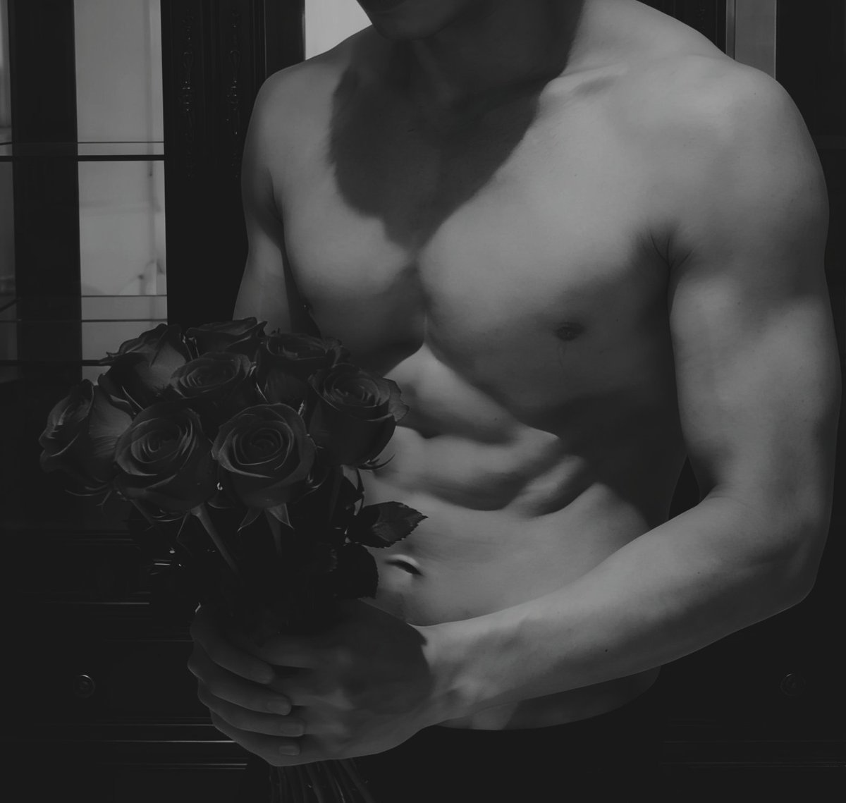 YOEATTOOMUCH tweet media