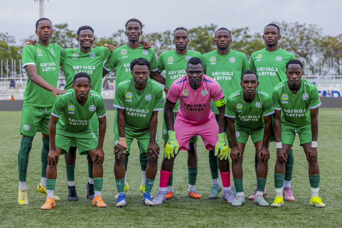 rbarwanda's tweet image. 📸AMAFOTO📸

Marine FC yatsinze Kiyovu Sports ibitego 2-1 mu mukino w'Umunsi wa 21 w'ikirarane cya Shampiyona y'u Rwanda, wabereye kuri Kigali Pelé Stadium, kuri uyu wa Kabiri.

Ibitego bya Marine FC byatsinzwe na Ishimwe Kevin na Nkundimana Fabio mu gihe icya Kiyovu Sports