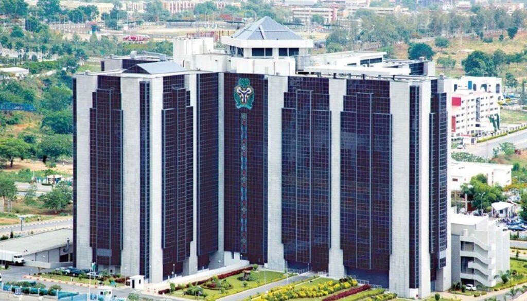 NigeriaStories's tweet photo. BREAKING NEWS: The Central Bank of Nigeria 🇳🇬 has introduced new technology-driven regulations requiring banks and other financial institutions to deploy automated anti-money laundering systems to strengthen the detection of suspicious financial transactions across the country. https://t.co/Bg9Kyp91Lk
