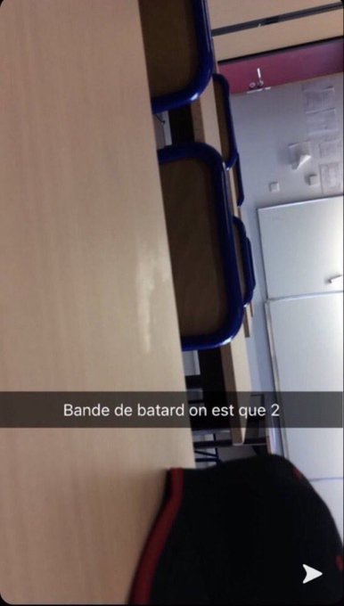 Mekkiceh's tweet image. *27 pays.
Il n'y a pas besoin d'avoir l'accord de 100% des pays.

En cas de blocage, les pays volontaires peuvent recréer une nouvelle institution Européenne en parallèle et tous sortir de l'ancienne 🇪🇺 simultanément.

Les 2 couillons restant pourront profiter de leur "🇪🇺 des 2."