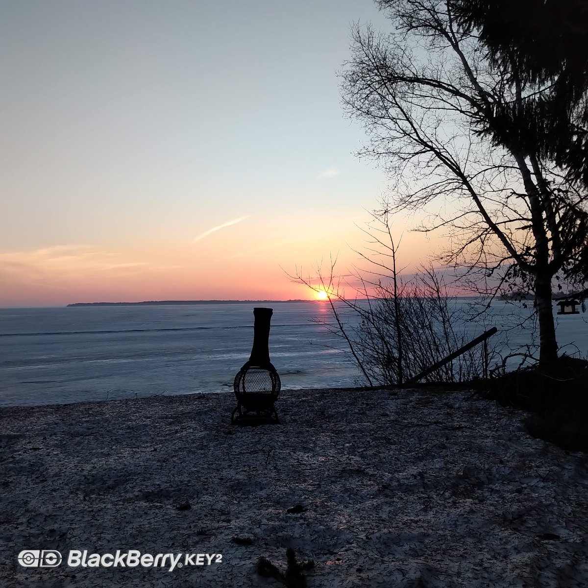 kenretired's tweet photo. Sunrise at Simcoe Beach in Innisfil... https://t.co/yeXE2Z1QdQ