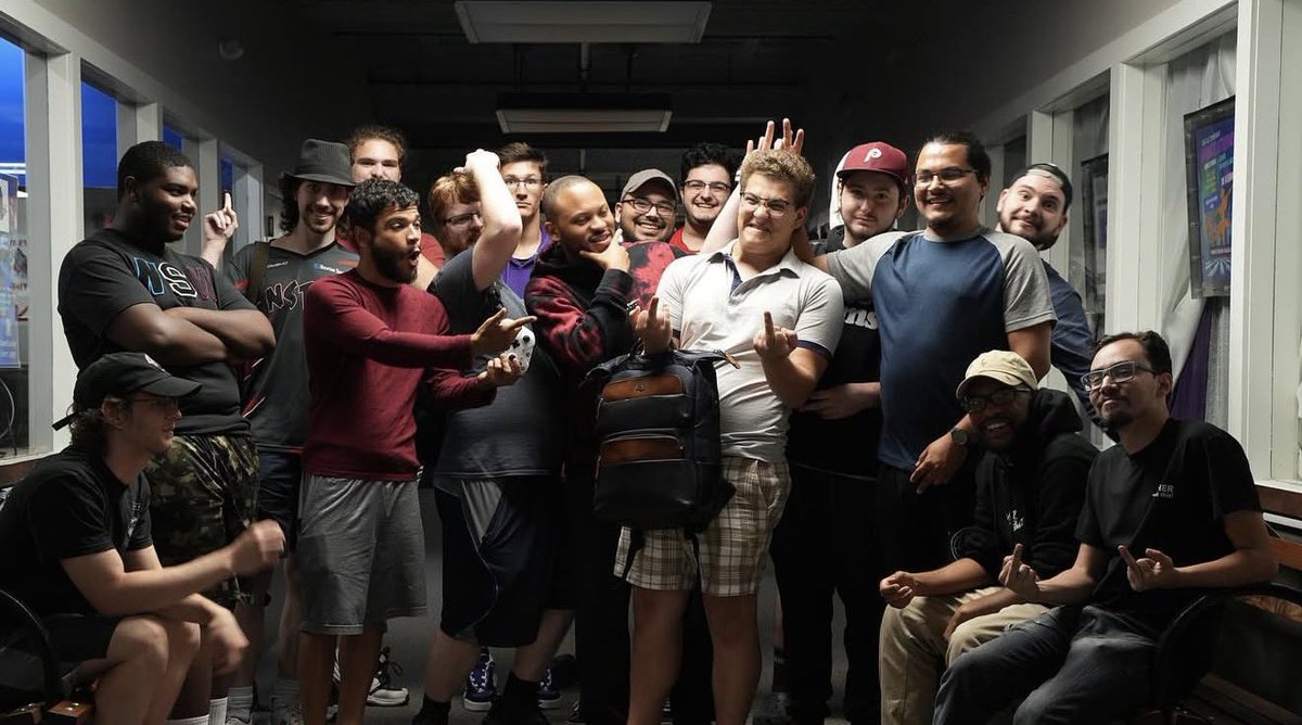 GameQ Lounge tweet media