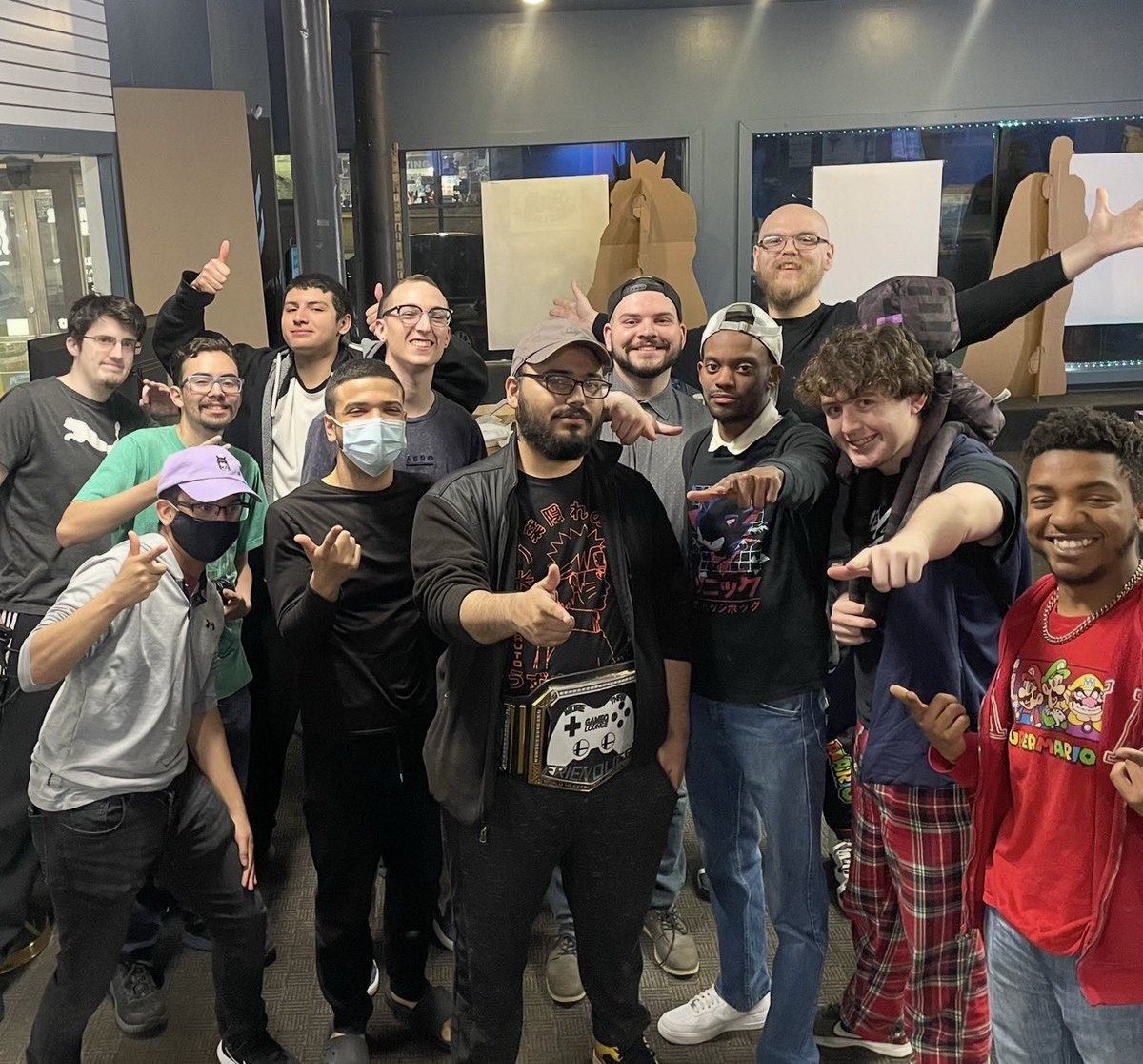 GameQ Lounge tweet media