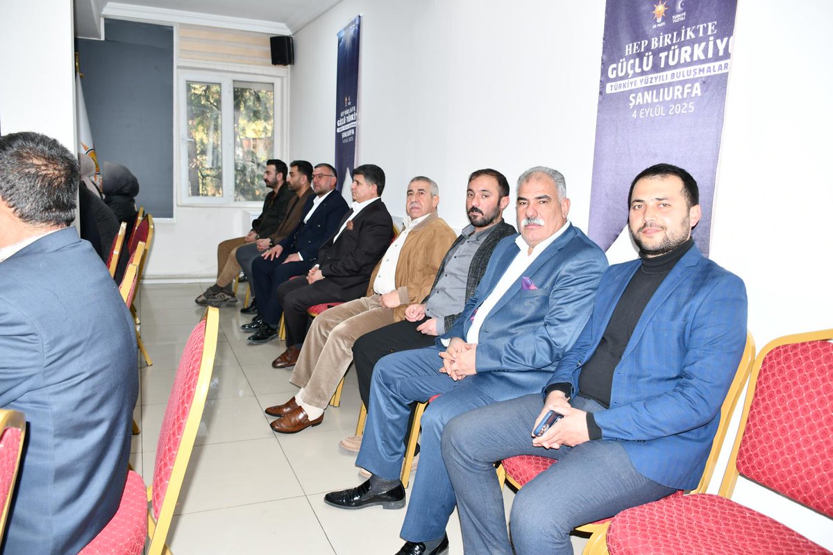 EyyubiyeAkParti's tweet photo. İlçe Başkanımız Süleyman Elgün başkanlığında, İlçe Koordinatörümüz Serkan Kırmızı koordinatörlüğünde haftalık olağan yönetim kurulu toplantımızı gerçekleştirdik.

Toplantımızda gündemde yer alan konular üzerine değerlendirmelerde bulunarak istişareler yaptık.

Alınan kararların Şehrimiz ve Eyyübiye’miz için hayırlara vesile olmasını temenni ediyoruz.

#RamazandaŞanlıurfa
#MilletimizleYolumuzBir

#SüleymanElgün #AkEyyübiye #Eyyübiye

@RTErdogan @Akparti @abuyukgumus @hakanaksu058 @farukaytek @mustafaelitas @acarfaruka @Ziverozdemir @milhamigunbegi @bybekirbozdag @AEminOnenOfis @ProfDrDusak @CYAZMAC @ibrahimeyyupogl @HikmetBasak_63 @av_mfaruk @ElgunSuleyman  @Serkankrmz63 @SbrKnk @ihalilesiyok @GultenBalci63 @SalihAldeniz5 @AvaceAvdan @ABDULKADRBRCK12 @ahmetibroglu @AliEbeleme  @BakirFelhan @ismail_KALKAN63 @izzettciftci @muslumtumbul63 @KASIMTAKAR63 @kemalst6333 @MehmetMankal18 @mehmetozbek063 @mehmetdogan_63 @kerim4kardes @Ahmet_bzkrt63 @avummugulsumbgm @OmerDirek063 @faruk_alican @SerdalDikme @zekikeskin63 @vasat63 @MehmetBadilli63 @bayerapo @Abdurrahmaneesk @ahmetkayral @MehmetB00379015 @SemraKa87403392 @MehmetD7800