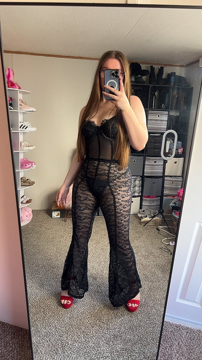 𝑫𝒂𝒍𝒍𝒂𝒔 𝑩𝒓𝒐𝒘𝒏 💕 tweet media