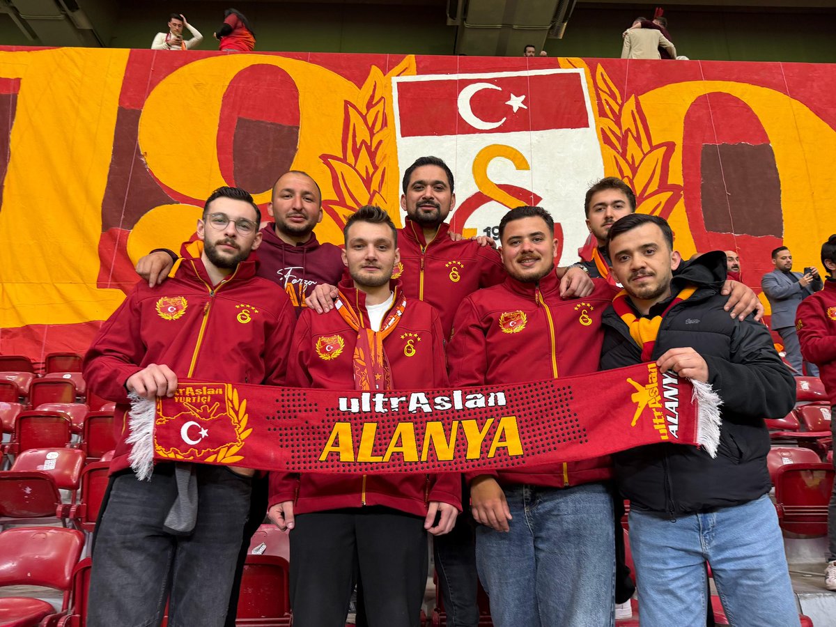 THIS IS ISTANBUL!! 

Kimimiz statta, kimimiz mekanda ultrAslan Alanya hep yanında !

Galatasaray’ımızın Liverpool maçını beraber izledik.

#uAYurtiçi #uAAlanya
#ultrAslanLİSE #ultrAslanLiseAlanya