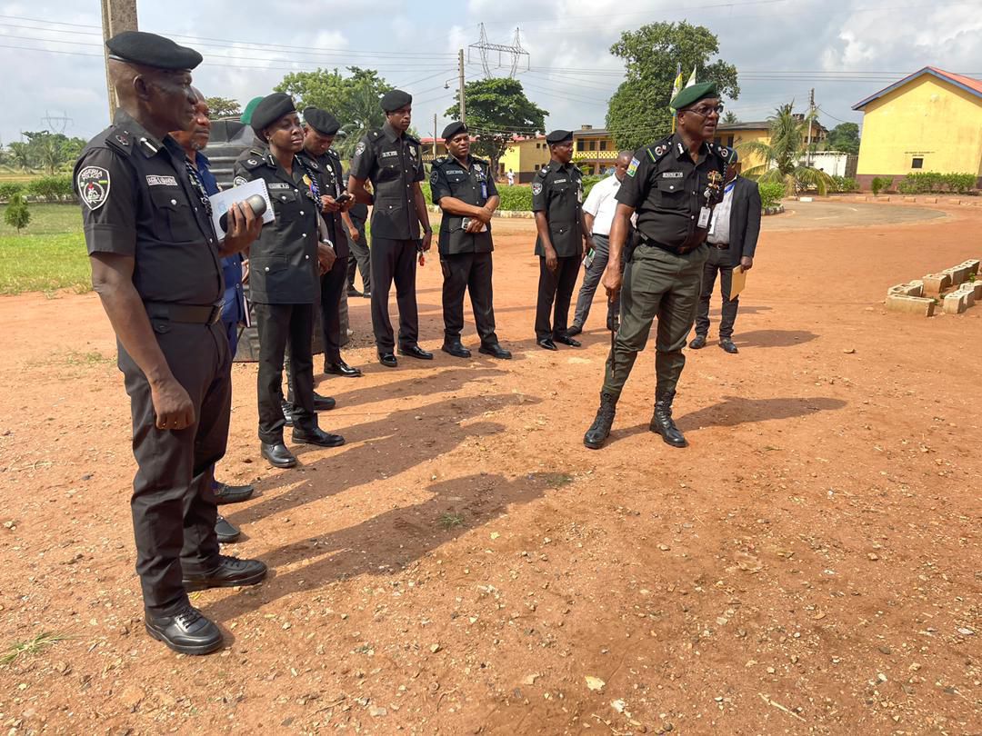 Edo State Police Command PRESS RELEASE POLICE CONSTABLE RECRUITMENT: PHYSICAL AND CREDENTIALS ...