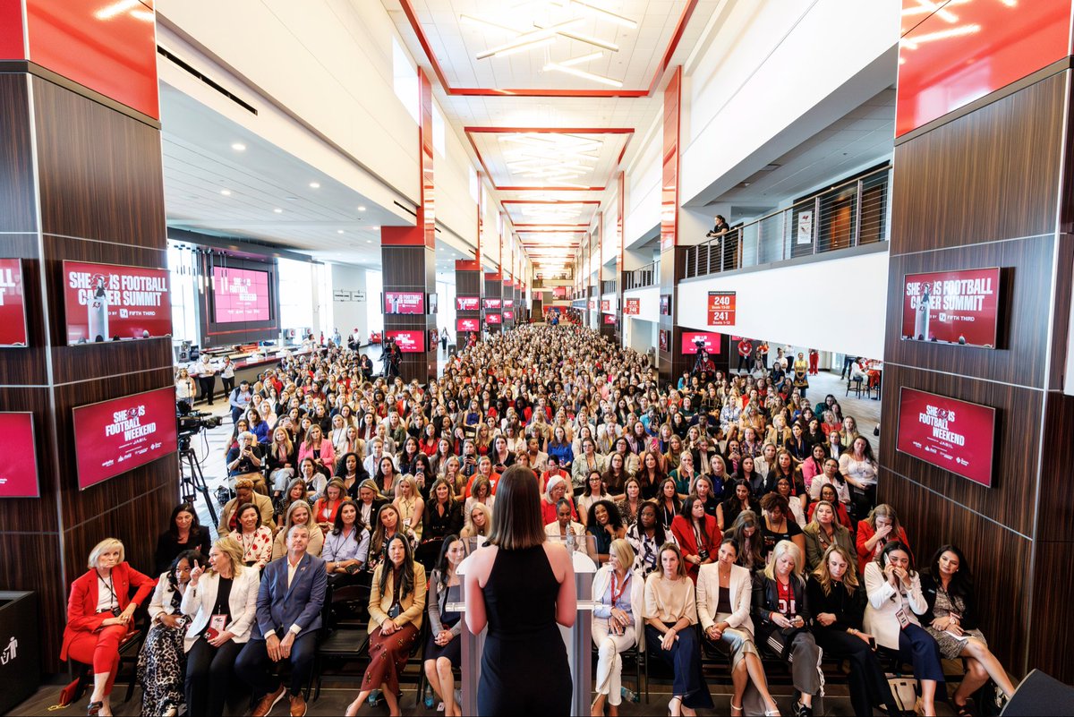 Casey Phillips tweet media