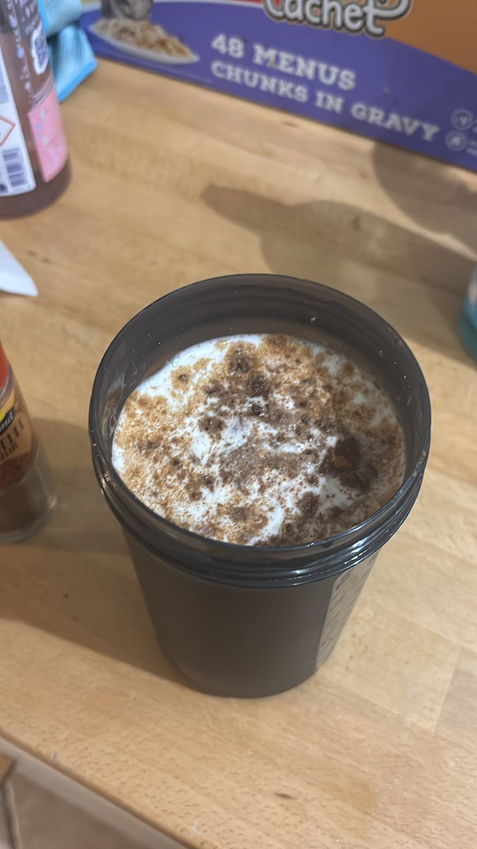 Vanilla protein shwke with cinnamon, peak