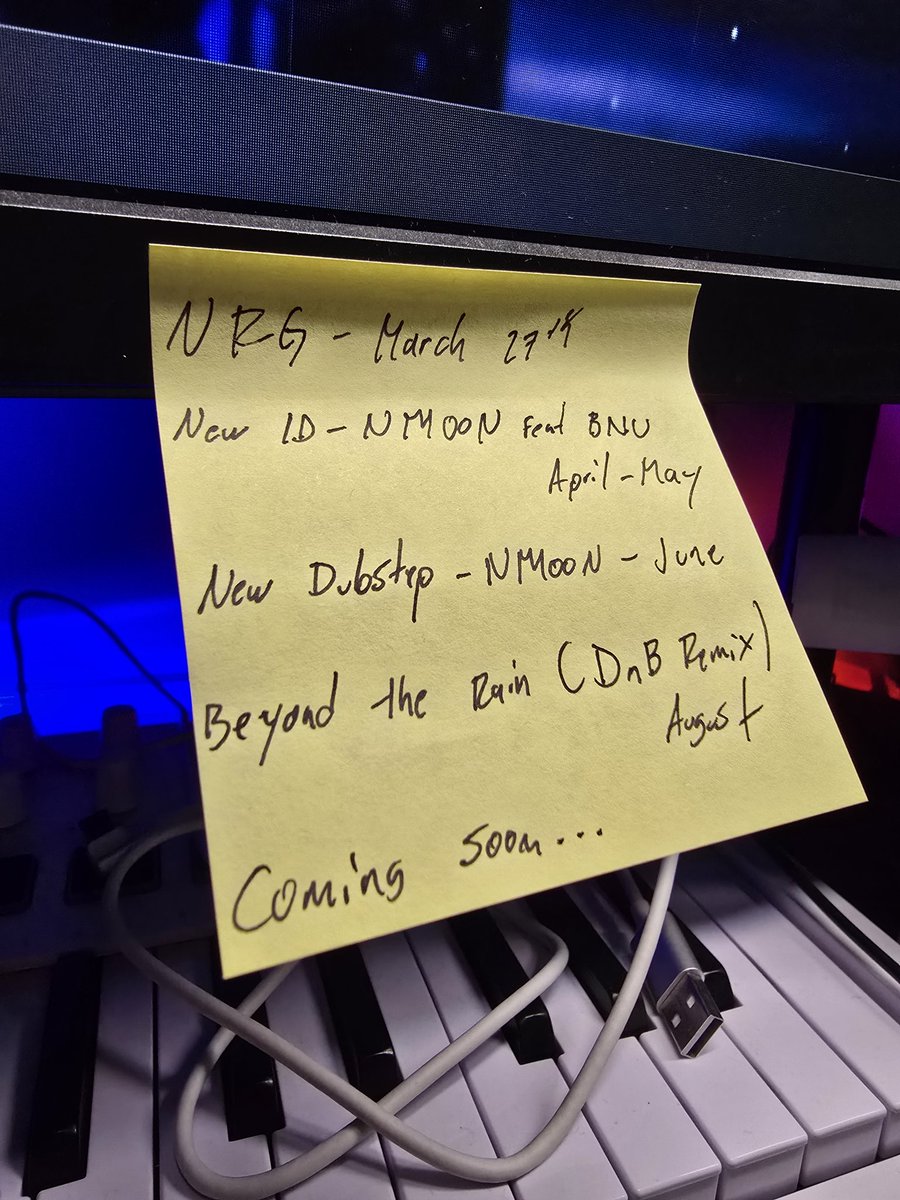 Neutral Moon (Furry Mode)@Dynamix Universe tweet media