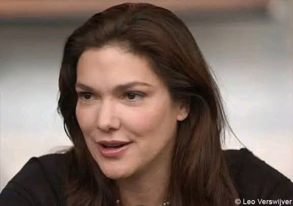destapandolose1's tweet photo. Ultima Hora

Laura Harring, una famosa actriz estadounidense, se burla del llamado de Trump a la libertad de los iraníes.

Imagina que le dices al mundo que quieres liberar a las mujeres de Irán y que lo primero que haces es bombardear una escuela llena de niñas

 Es increíble.🎯 https://t.co/AXUPuIIsg6