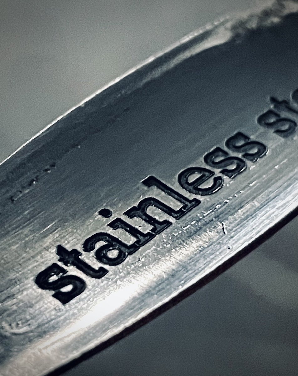 Thee_mainest's tweet photo. @Uganda_Expozed Laser engraving services https://t.co/oW0c1ll1WH