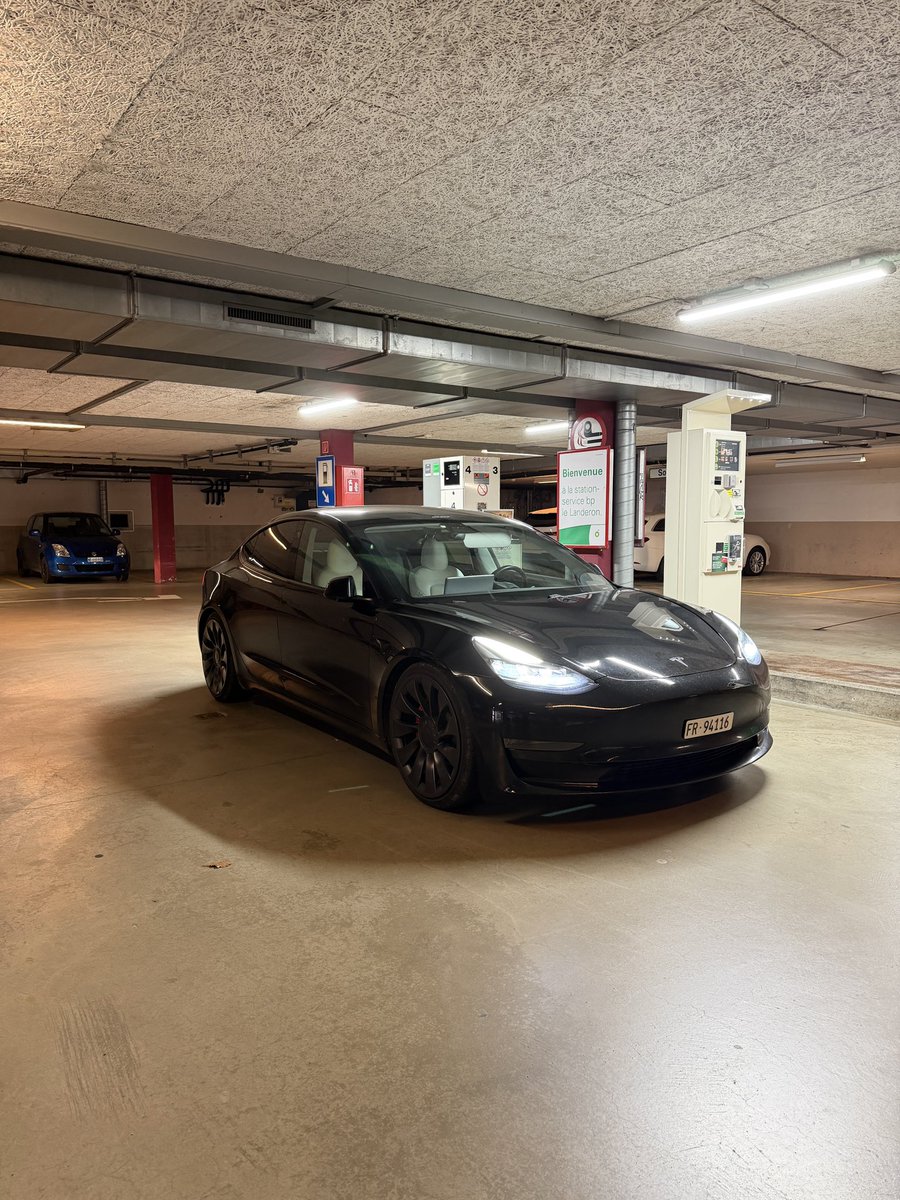 James 🇵🇹🇨🇭 tweet media