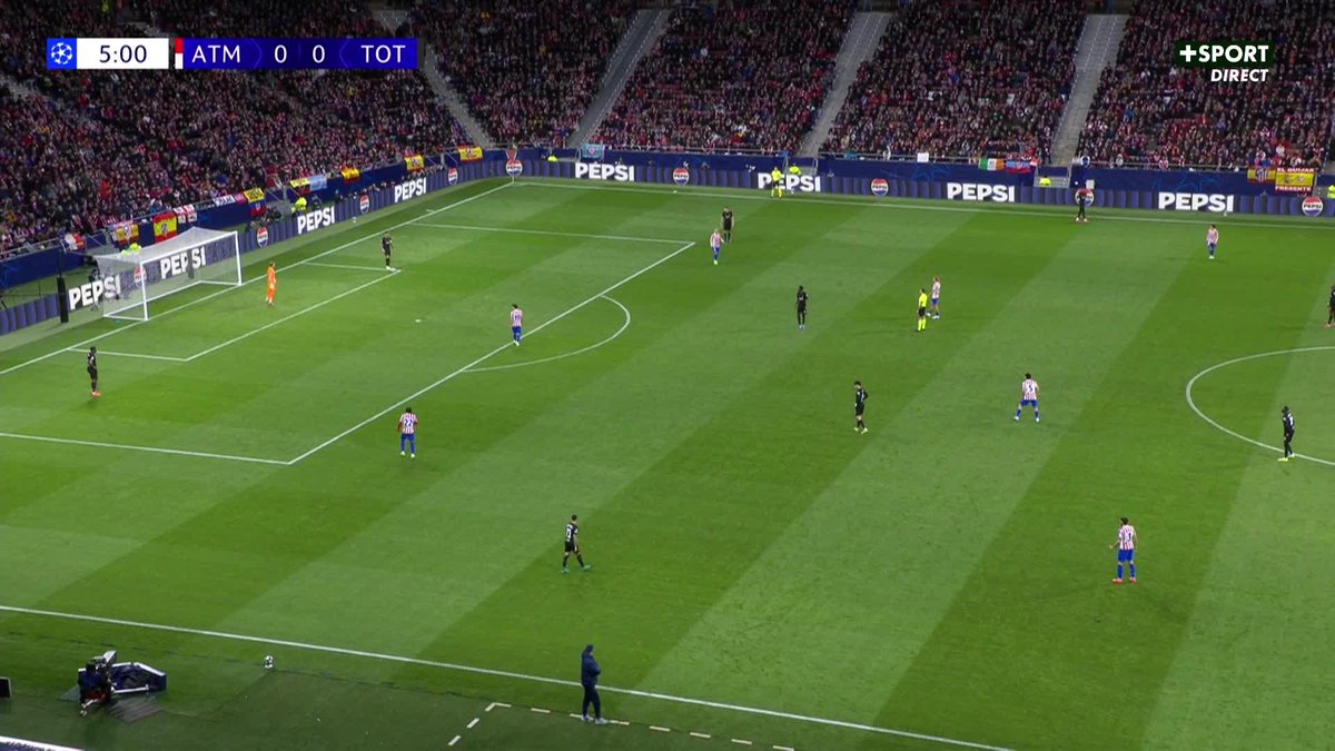 𝗝𝗔𝗠𝗔𝗜𝗦 𝗩𝗨 𝗖̧𝗔 𝗗𝗘 𝗠𝗔 𝗩𝗜𝗘. 😱

Tudor choisit de titulariser Kinsky 🇨🇿 𝗘𝗧 𝗟𝗘 ...