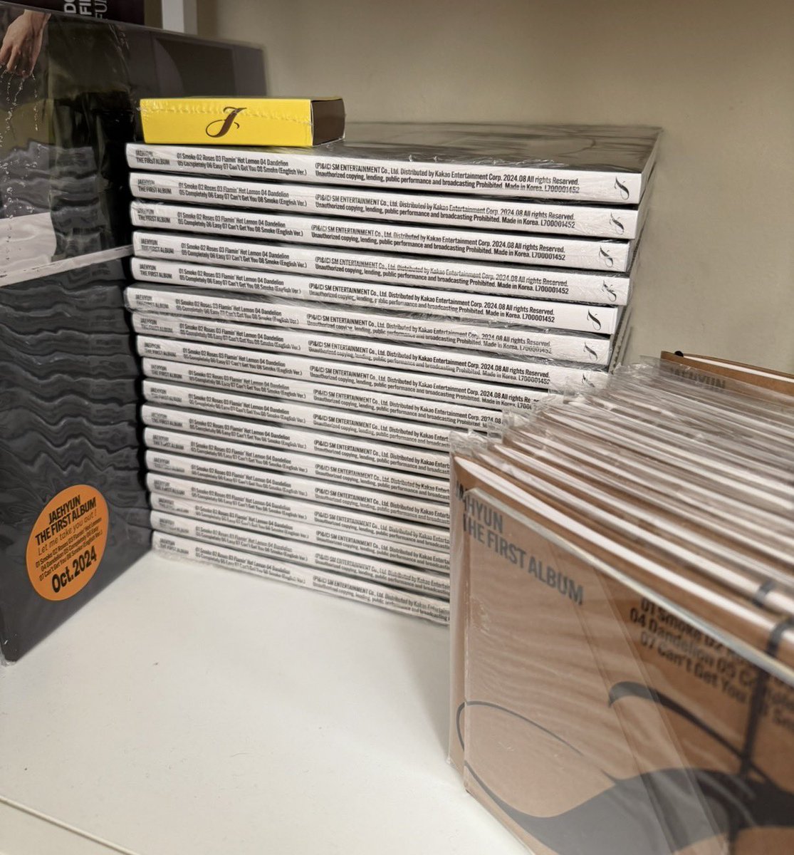 you’re welcome btw jaehyun I hope this contributed to .00000000127% of your villa, covered at least 214 seconds of your electricity bill, &amp; made one fiber in your $427 disintegrated but lovely tshirt