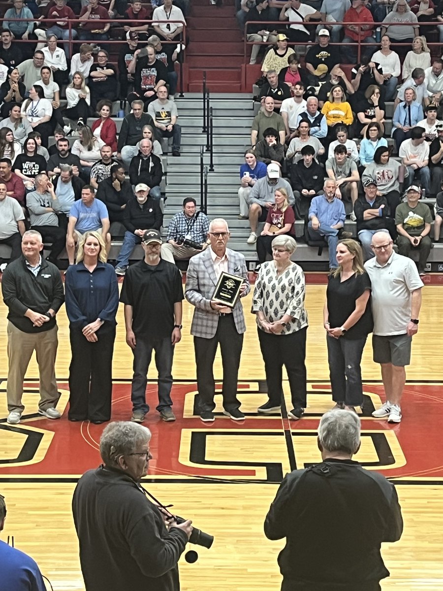 Laman Stark tweet media