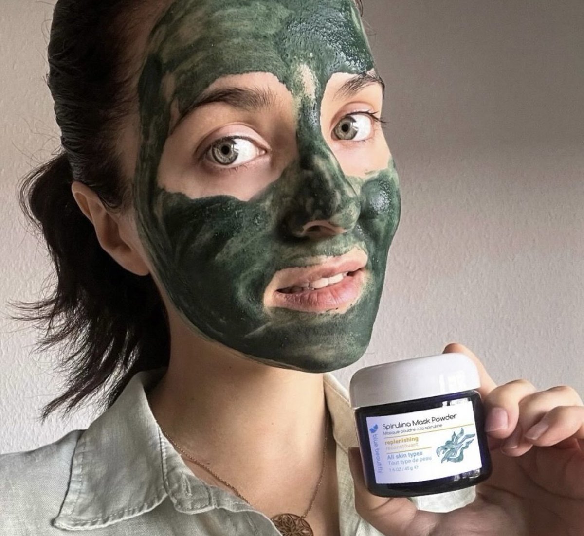 bluebeautifly's tweet image. ✨ Purify, Firm &amp;amp; Glow ✨

Elevate your skincare with our Spirulina Mask Powder—a luxurious, marine-powered treatment that detoxifies, tones, and refines for a firmer, more radiant complexion.

#GlowNaturally #LuxurySkincare #BlueBeautifly #SpirulinaGlow