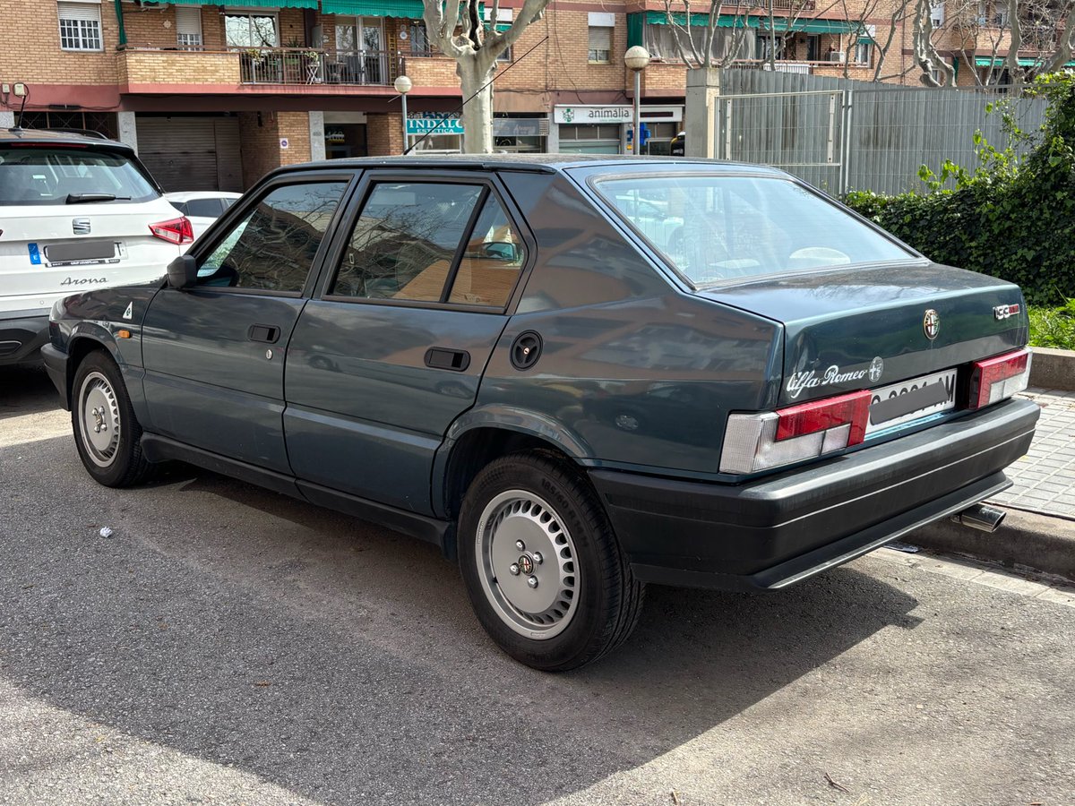 Admiren qué belleza me encontré hoy.
CC: <a href="/cochesdecalle/">Coches de la calle</a>