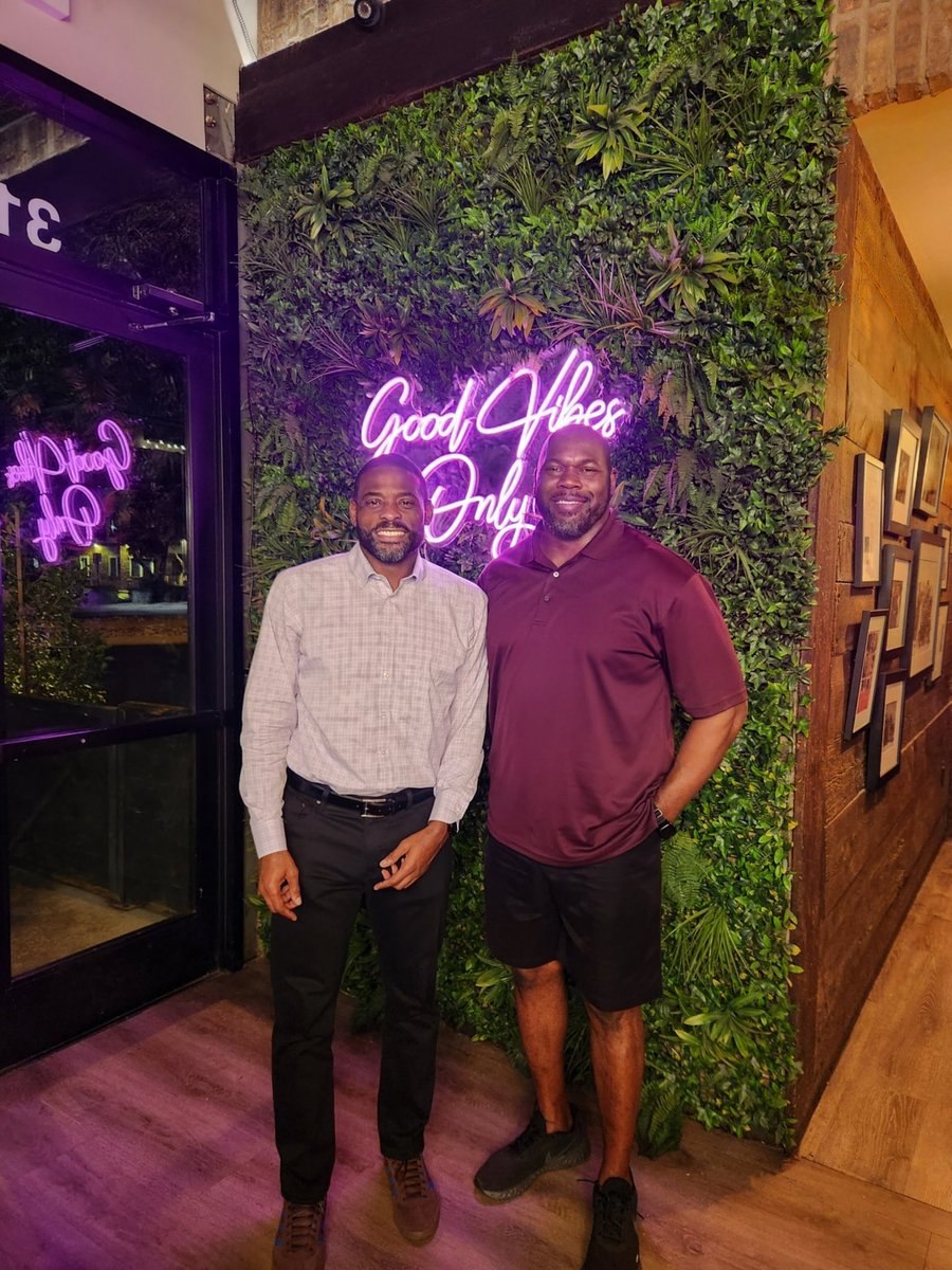 Bertrand Berry tweet media