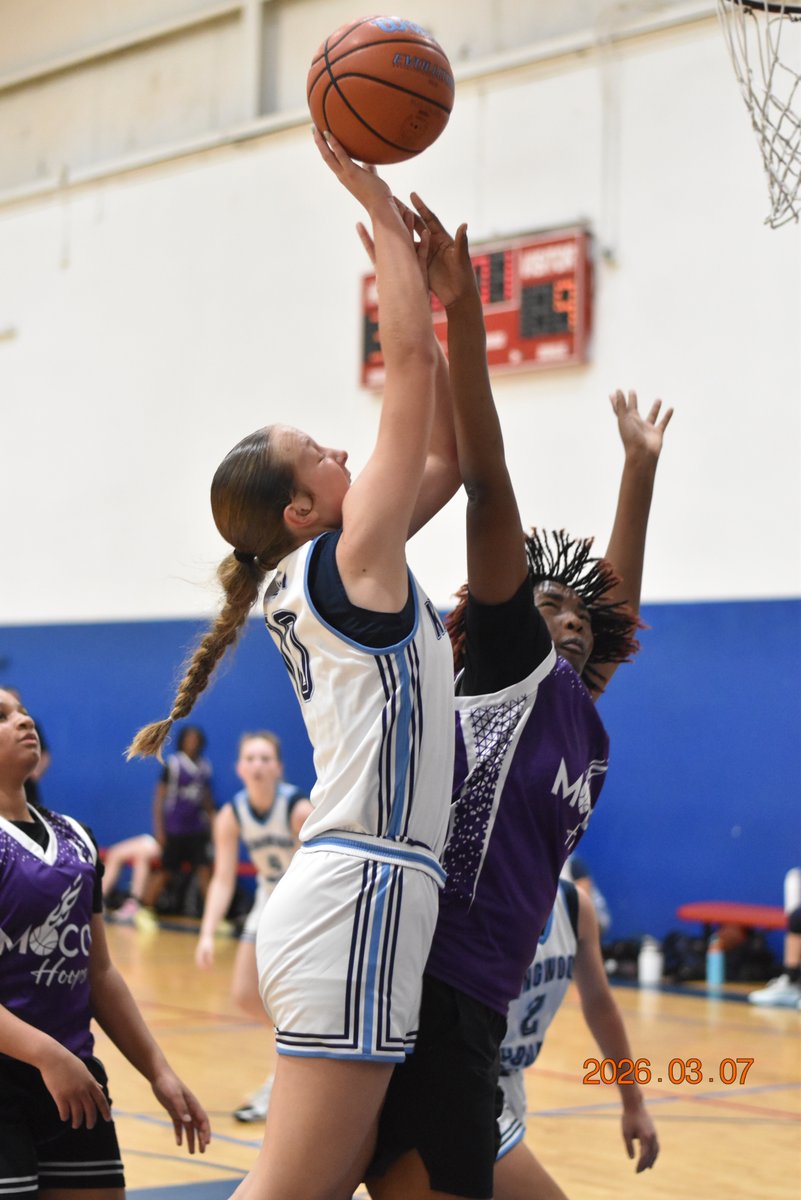 girlzprepreport's tweet photo. I wanted to see some action at the #SCC and boy did I as the "on the court" progression as well as "future stars" kept me going so one more time, thanks to all for showing up, I'll be dropping Tip Sheets galore on https://t.co/0wwVUGMhiL @PGHTexas starting tomorrow #ThereIsNoMe https://t.co/F5rVVhyWFY