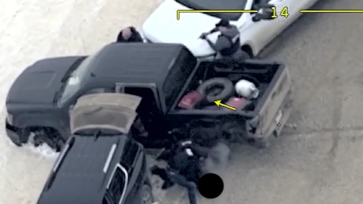 CanadaActivity's tweet photo. Alberta RCMP PIT Maneuver and Arrest Crime Spree Suspects at Gunpoint https://t.co/TqDZMqJK7Z https://t.co/BMnB9cQTLX