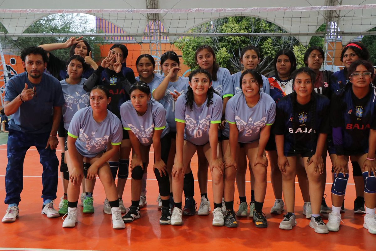 Con todos los partidos ganados hasta el momento, Oaxaca sigue avanzando significativamente en la disciplina de #Voleibol en la categoría Juvenil FNERRR. ¡Vamos Oaxaca!
#AntorchaEsDeporte