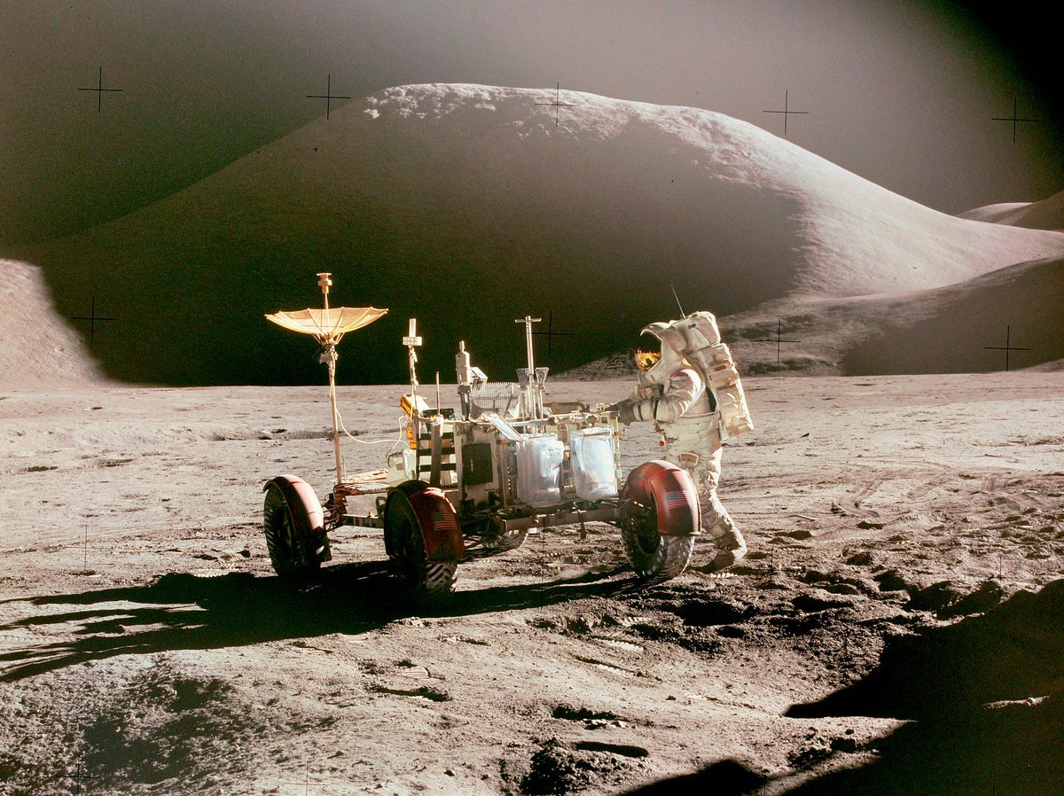 luusssso's tweet image. Just stumbled upon something absolutely incredible 

An extensive archive of hi-res photographs of NASA’s Apollo Space Missions from 1968-1972