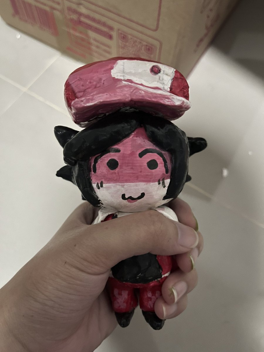 stupidmepo's tweet photo. I hate this thing I hope it falls and break into pieces #pogosor https://t.co/P6m32jfTVr