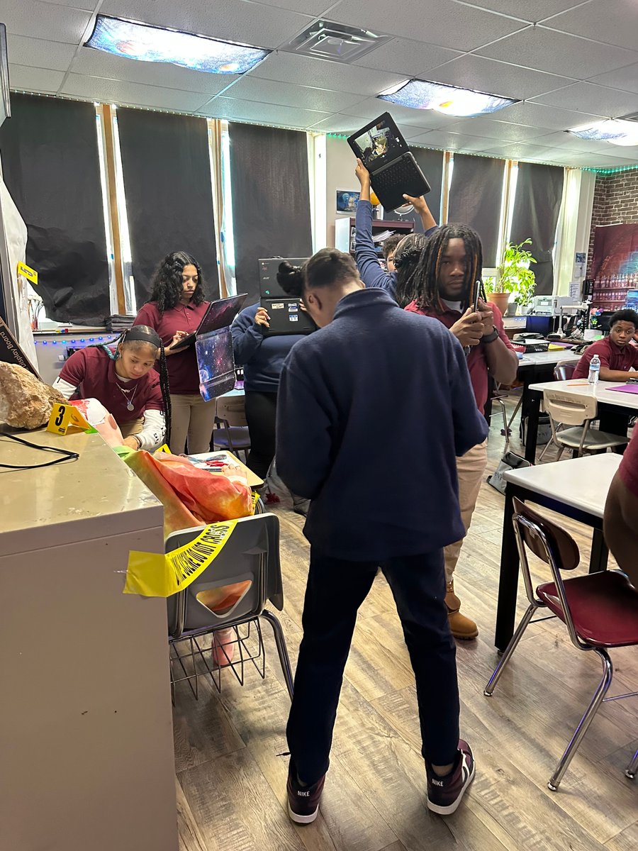 🕵️‍♀️ #SASCS High School Forensics #SASAtoms got hands-on with crime scene photography! From angles to evidence markers, they practiced real-world skills while sharpening observation &amp; critical thinking. Future investigators in action! 🔍📸

<a href="/CharterEmpire/">Empire Charter Consultants</a>