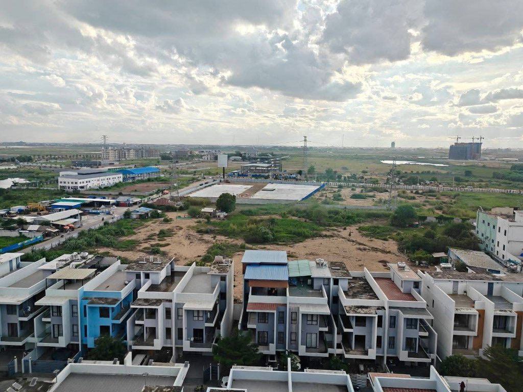 🔊 ដីលក់ ចុះពី60ម៉ែត្រ ប្រហែល 400m 
♦️ ដីអាច ពុះលក់បាន 
♦️ 3,000m2 
♦️ 5,000m2 
📥 Telegram: t.me/SeyhaSP