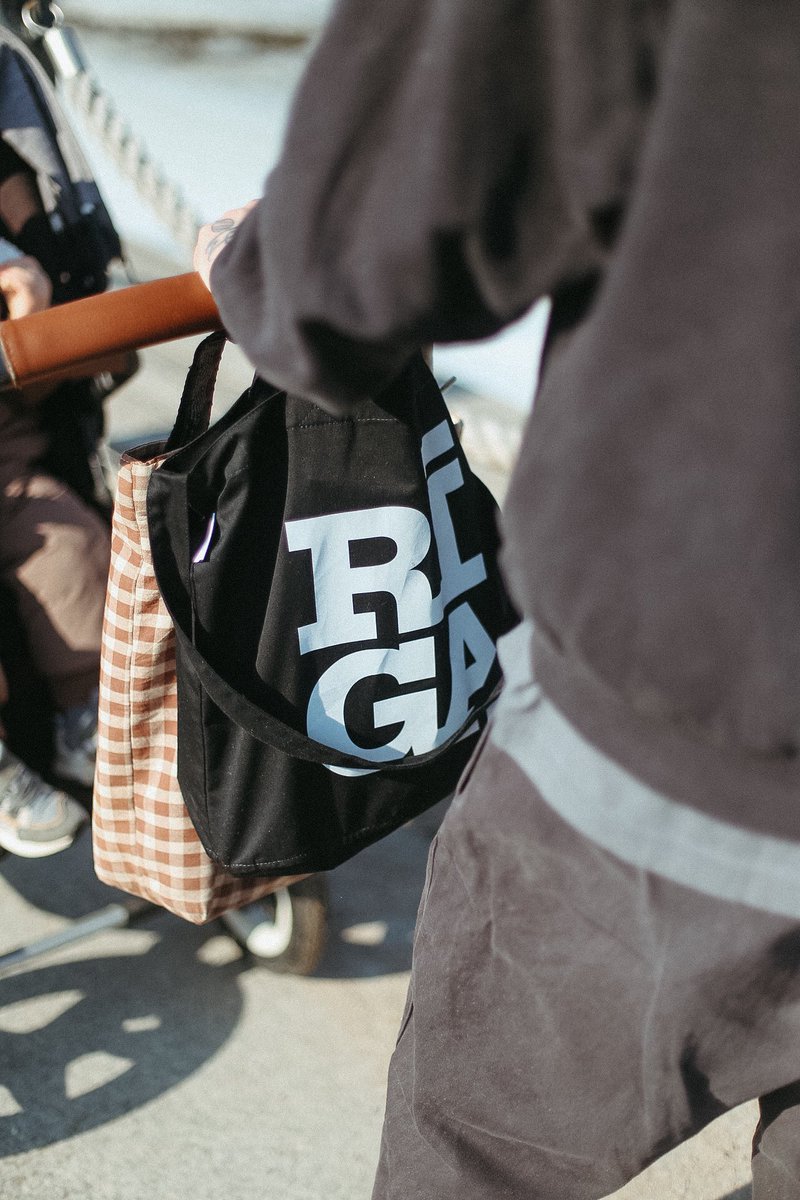 RIGAshirts's tweet photo. spring is 
family friendly https://t.co/fSIKszoMep