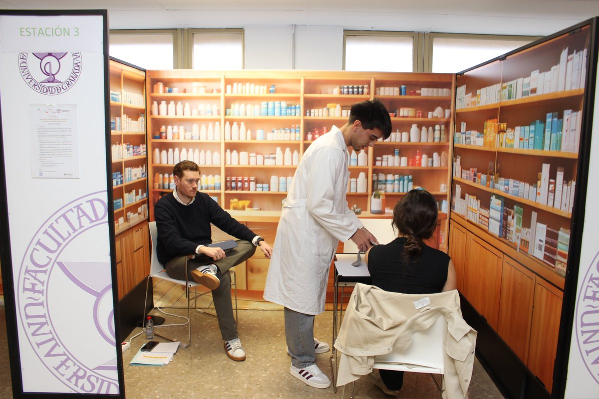 Facultad de Farmacia tweet media