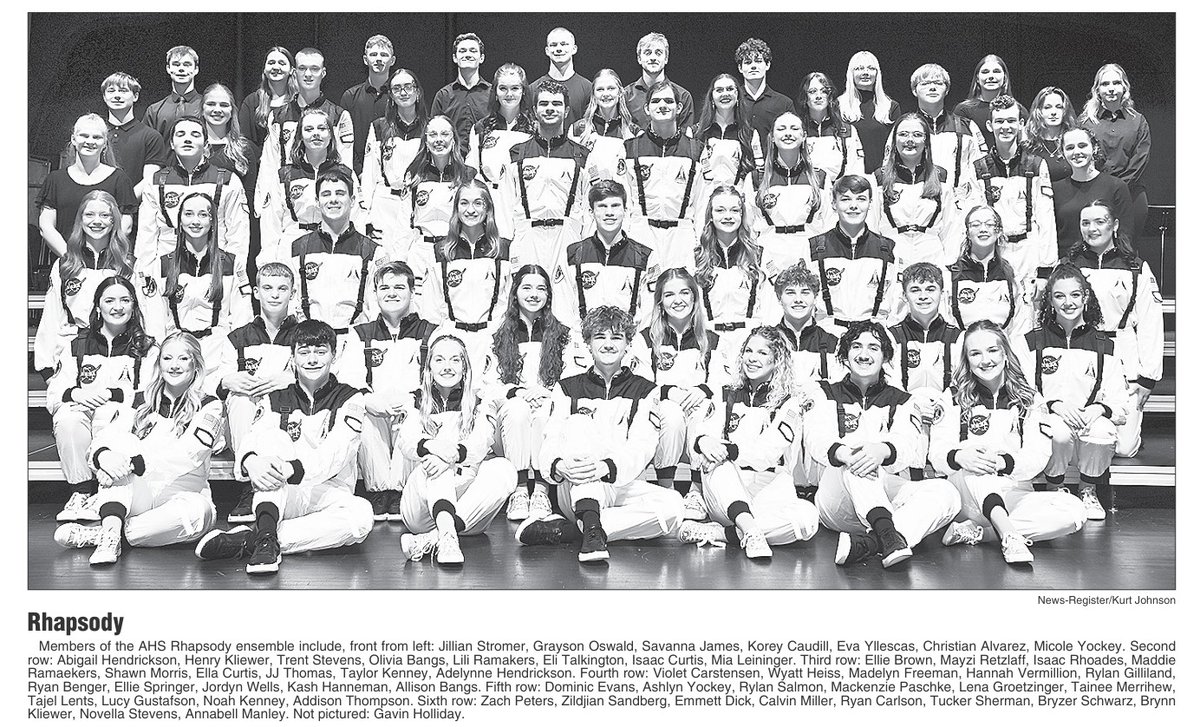 bg74tweeter's tweet photo. 2025-26 Aurora Huskies varsity show choir "RHAPSODY" 🎶❤️🖤 https://t.co/CzuHjfbVXj